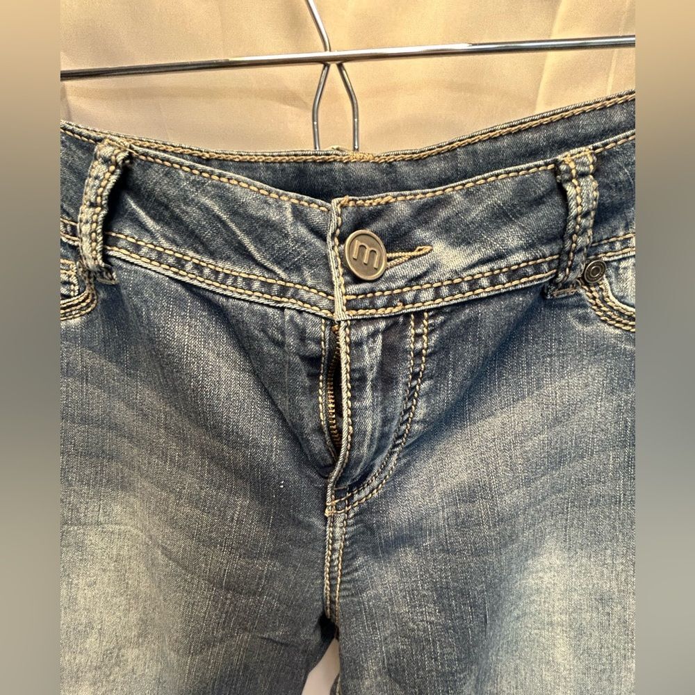 Maurices Faded Blue Skinny Jeans - Picture 2 of 9